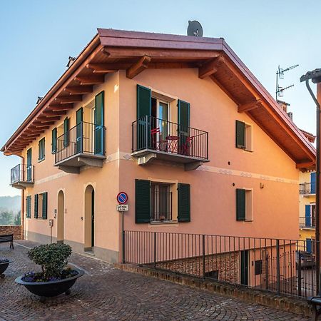 In Piazzetta Holiday Apartments, Barolo Zewnętrze zdjęcie